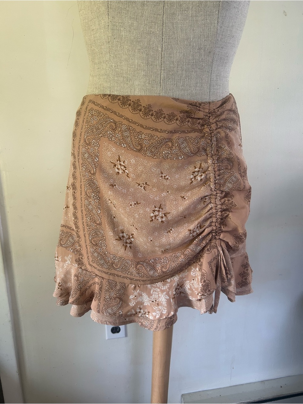 Floral Paisley Ruffle Mini Skirt in Sandy Beige